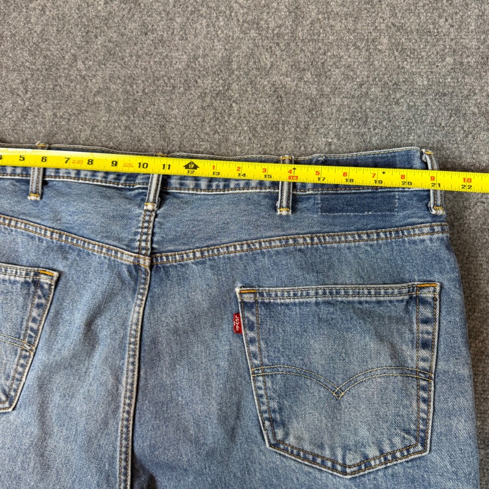 Levis 550 Relaxed Fit Jeans Mens 42x29 Medium Wash Blue Denim Tapered Leg - Picture 8 of 8